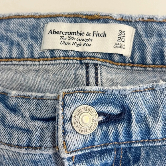 Abercrombie & Fitch The '90s Straight Ultra High Rise Distressed Jeans - Picture 10 of 11